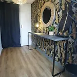 La Canopee アパート ショレ